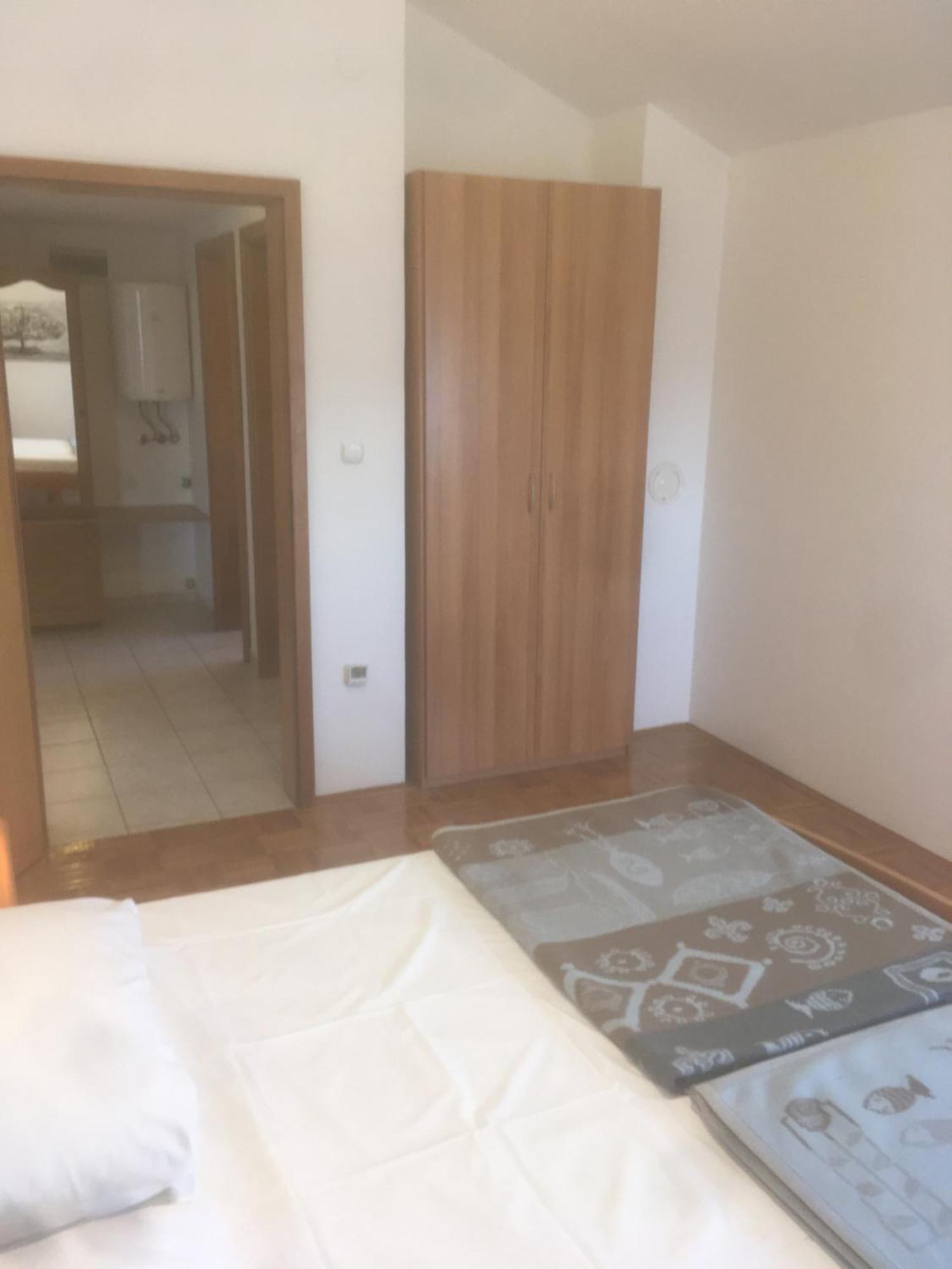 סבטי פטר Apartments Maleo מראה חיצוני תמונה